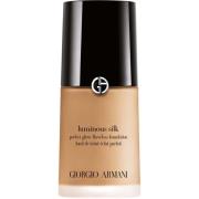 Giorgio Armani Luminous Silk Foundation 7.5 Tan, Peach