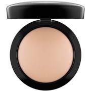 MAC Cosmetics Mineralize Skinfinish / Natural Powder Medium Plus