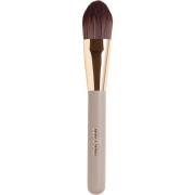 ALL I AM BEAUTY Fluid Foundation Brush 120