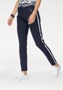 NU 20% KORTING: AJC Jogpants in trendy retro-design