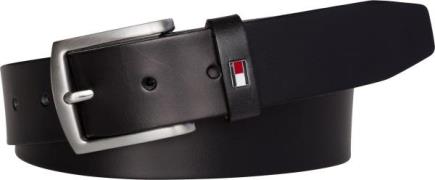 Tommy Hilfiger Leren riem DENTON 3,5 Robuuste leren riem met vlaglabel...