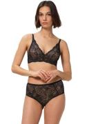 NU 20% KORTING: Triumph Bh zonder beugels Amourette Charm N03 Cup B-E,...