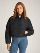 NU 20% KORTING: Calvin Klein Outdoorjack MATTE CROPPED ND PUFFER