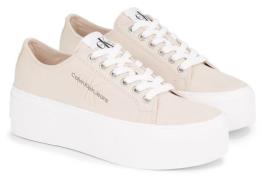 NU 20% KORTING: Calvin Klein Plateausneakers JENNA 19T *I met logo-opd...