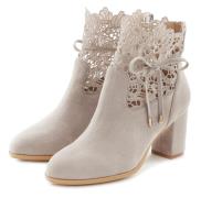 Lascana Highheel-laarsjes met modieuze punt en comfortabele blokhak, e...