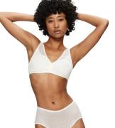 NU 20% KORTING: Triumph Bh met steuncups Signature Sheer P EX