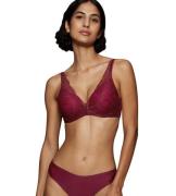 NU 20% KORTING: Triumph Bh met steuncups Body Make-Up Illusion Lace WP