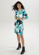 Aniston SELECTED Mini-jurk met vervaagde bloesemprint, lichte tailleri...