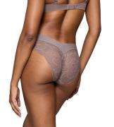 Triumph Tai slip Body Make-Up Illusion Lace