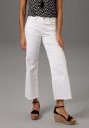 Aniston CASUAL 7/8 jeans met iets gerafelde voetzoom