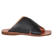 Walk in the Park D091 zwart lederen slipper