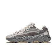 Adidas Yeezy Boost 700 v2 tephra